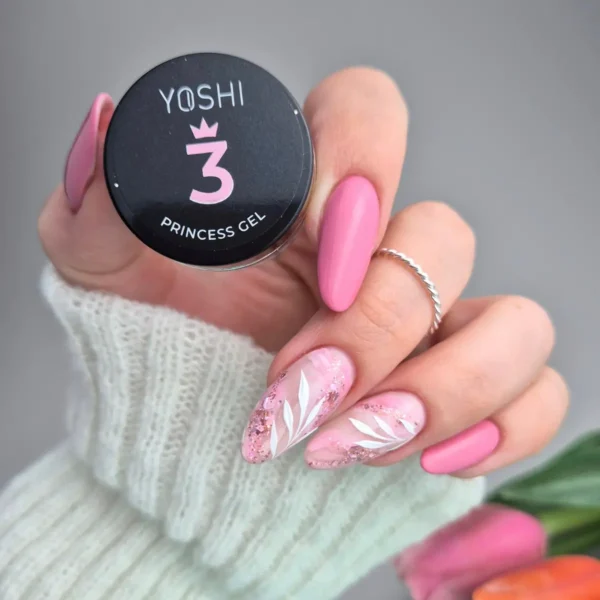 Roze nail-art met YOSHI Princess Gel 3